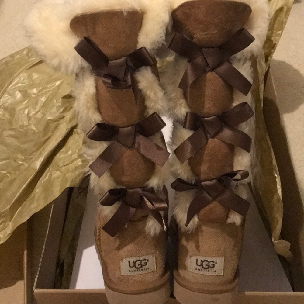 Tall Ugg Bailey Bow
